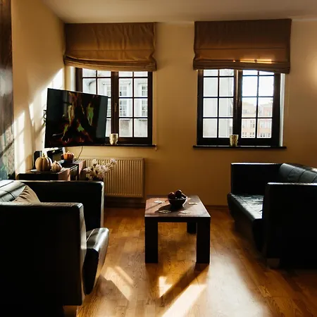 Maya's Flats & 35 - Chlebnicka Street, Old