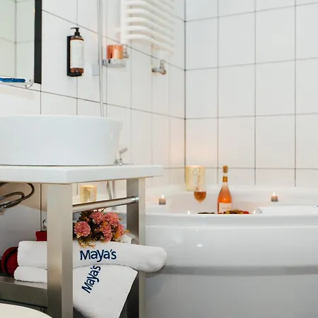 Maya's Flats & 35 - Chlebnicka Street, Old