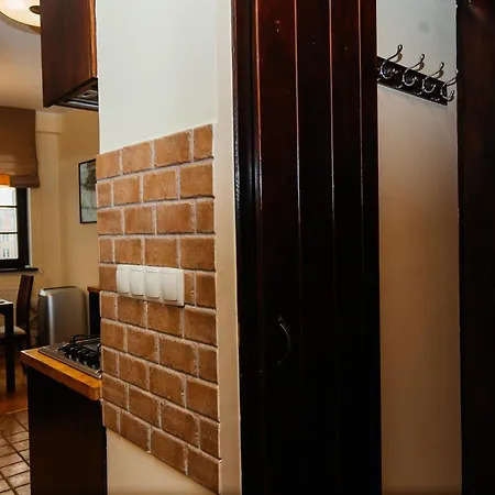 Maya's Flats & 35 - Chlebnicka Street, Old Lejlighed