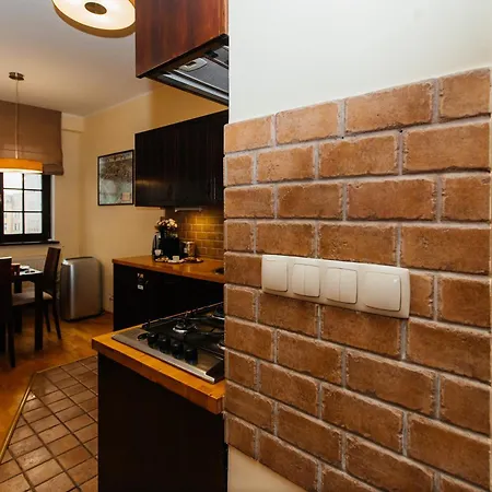 Maya's Flats & 35 - Chlebnicka Street, Old