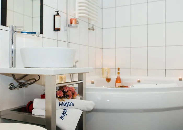 Maya's Flats & 35 - Chlebnicka Street, Old