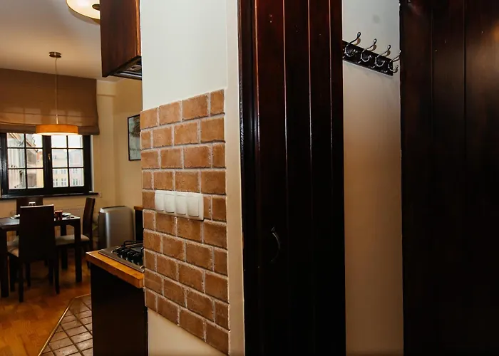 Maya's Flats & 35 - Chlebnicka Street, Old Lejlighed