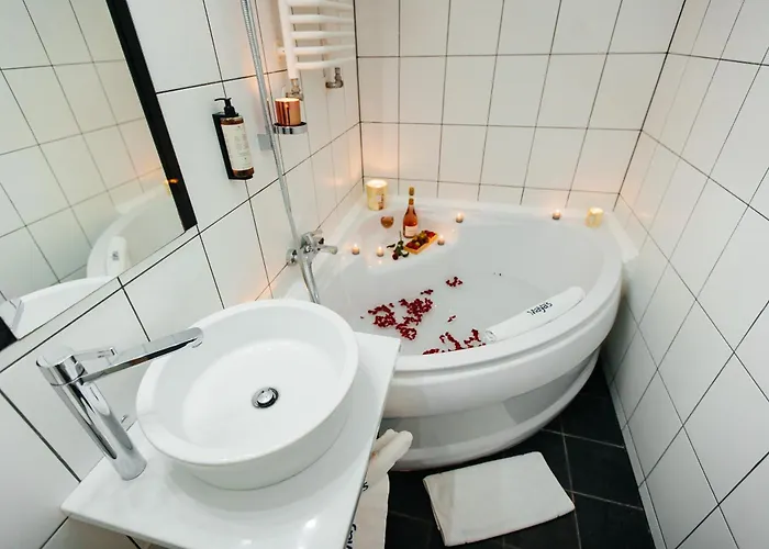 Maya's Flats & 35 - Chlebnicka Street, Old * Gdańsk