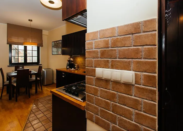 Maya's Flats & 35 - Chlebnicka Street, Old